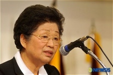 대회사하는 이윤자 회장