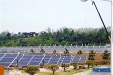 명동정수장에 설치된 태양광 직강판