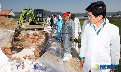 AI현장 방문한 김문수 경기지사