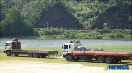 KBS 가요무대팀,진주 남강둔치 공원 잔디훼손 시민들 비난