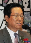 대독하는 박영준 구리시장