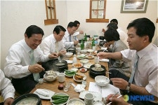 닭고기 안심하고 드세요