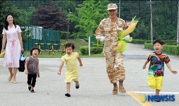 아빠 올때까지 건강히 있으렴
