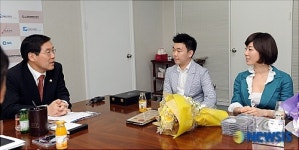 이달의 우수신인음반에 나비 선정