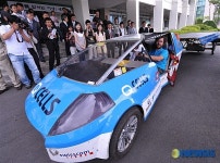 세계일주중인 태양열택시 Solar Taxi