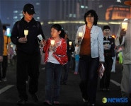 우린 가족이 함께 걸어요