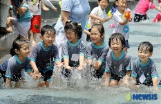물놀이가 제일 재밌어요