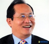 사진전 여는 광주 조봉초교 김철수 교장