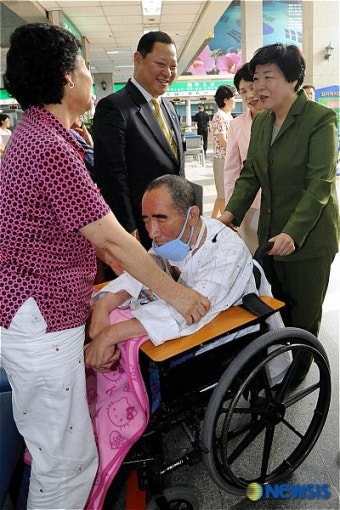 서울보훈병원 방문한 변도윤 여성부 장관