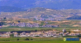 도라산에서 바라본 북한마을