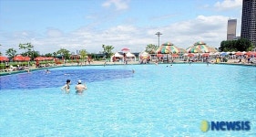 오랜만에 만난 화창한 하늘