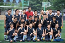 광희중학교 축구부원과 단체사진