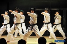 절도있는 태권도 시범단 K-tigers