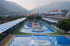 부곡하와이로 물놀이 오세요.