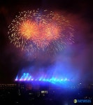 불꽃으로 빛나는 국회의사당