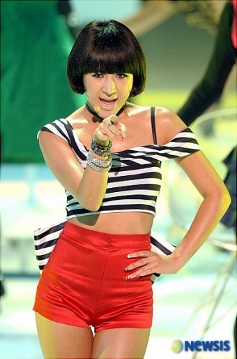 서인영 ‘신데렐라’로 컴백