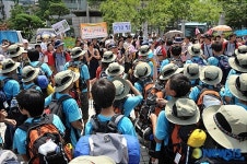 부모님과 감격적인 상봉