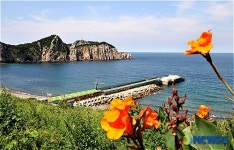 <송기자 여행사진> 주변 경관이 아름다운 홍도 해수욕장