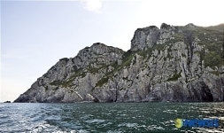 깍아지른 해안절벽