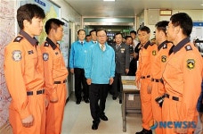 박희태 대표, 은평소방서 방문