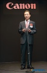 인사하는 캐논코리아 강동환 대표