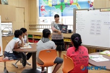 수정초, 하루 14시간 교육