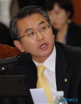 자료 요청하는 김종률의원