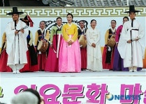 우리춤 연구회의 전통무용 공연
