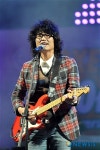 홍서범의 기타연주