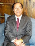 명예 경영학박사 학위 받는 큰 농사꾼
