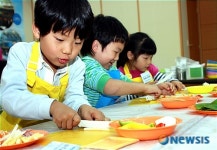 월남보쌈 만드는 꼬마 요리사