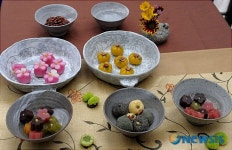 차한잔과 떡의 어우러짐