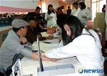 어르신들 건강 체크해드려요