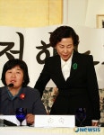 늦게 도착한 손숙