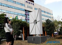 구청 광장에 공모작 설치
