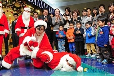 코엑스몰, "고객안전은 산타가 지킵니다!"