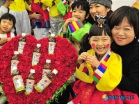 부모님을 위한 꼬마천사들의 재롱잔치