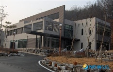 홍천 장례예식장 7개월째 개장 지연..운영허점