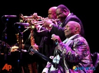 비비킹의 카리스마 넘치는 무대