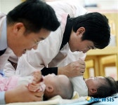 자원봉사자들의 사랑의 손길