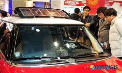 자동차 선루프를 활용한 태양광 발전