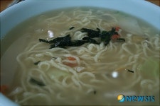 신선한 바다향 넘실대는 쫀득한 칼국수