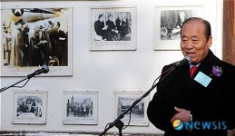 인사말 하는 김형욱 전 국회의원