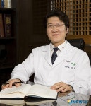 한방성형 연구에 온 힘을 기울이는 김경모 원장