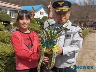 명랑하고 씩씩하게 자라요