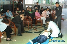 동작구립실버센터 심폐소생술 교육
