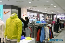 나이키의 모든 상품을 한자리에