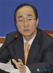 세종시 관련 이야기하는 심대평대표
