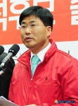 민주당 비난하는 염경석 진보신당 후보