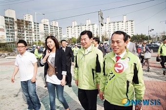 민주당 김윤식 시흥시장 후보, 김진표 최고위원과 유세